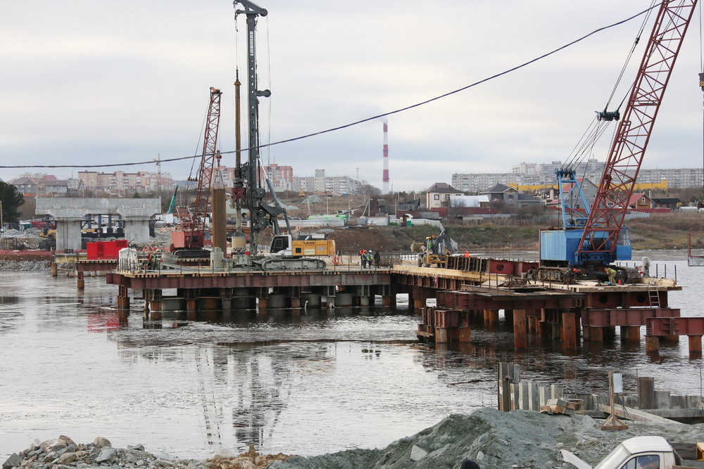 Договор на поставку металлоконструкции по строительству в городе Нижний Тагил автодорожного мостового перехода